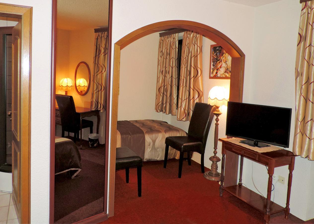 Hotel Restaurant Cristal Wintzenheim Zewnętrze zdjęcie